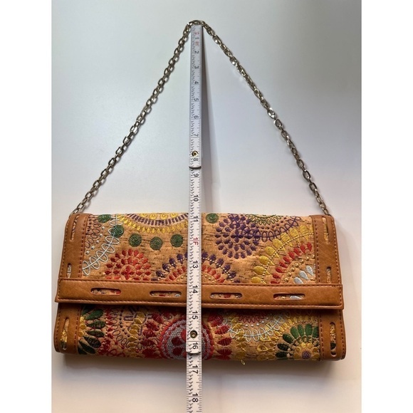 Sondra Robert’s Squared Corcked Clutch Purse - Picture 5 of 8